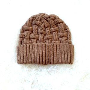 KID'S CABLE KNIT BEANIE TOQUE